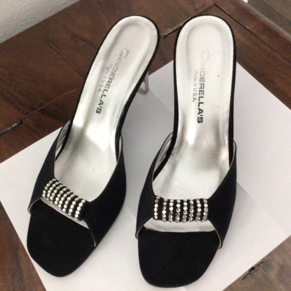 Peau de soie backless shoes with clear heels - Picture 3 of 5